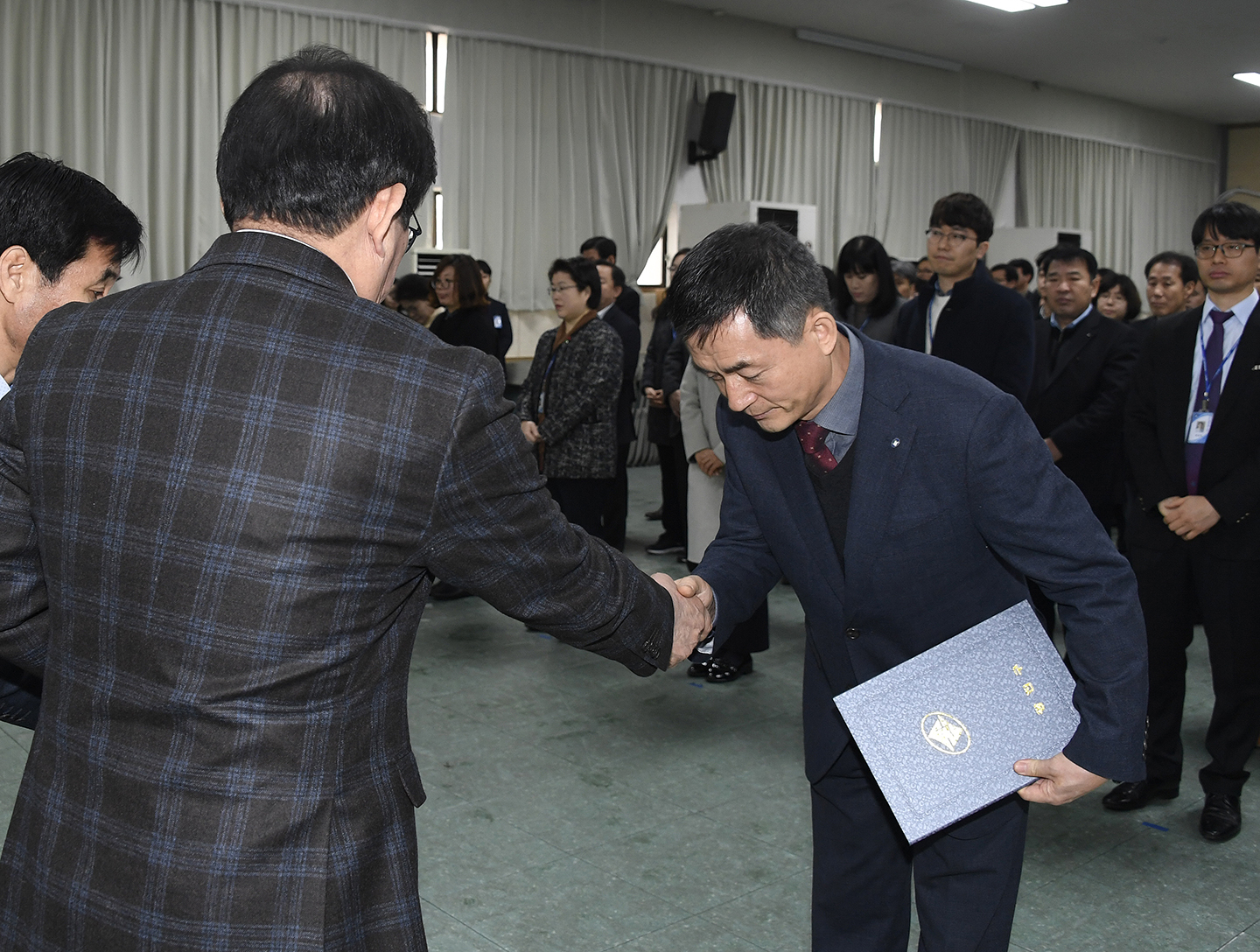 20171228-2018년 상반기 정기인사 발령장 수여 168349.jpg