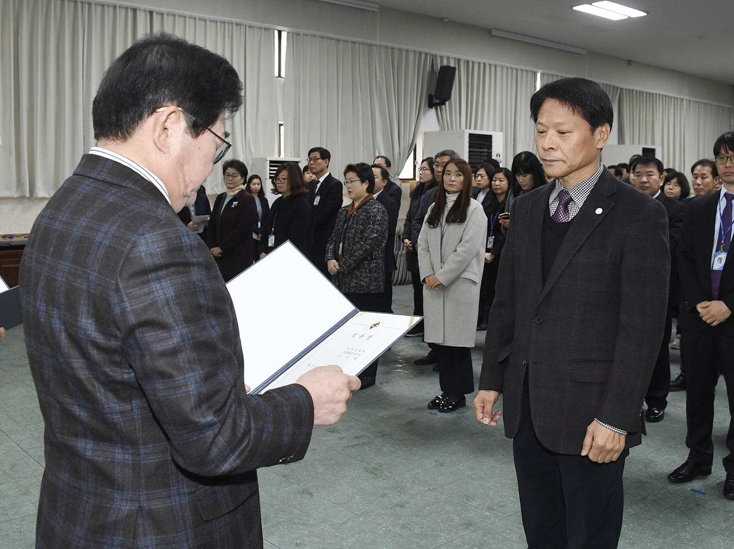 20171228-2018년 상반기 정기인사 발령장 수여 168350.jpg