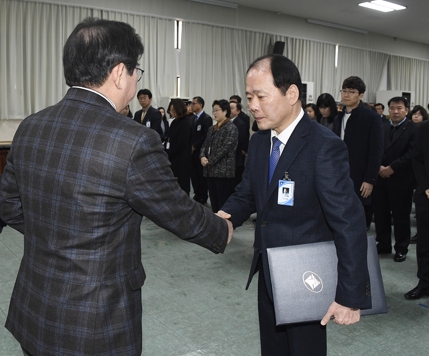 20171228-2018년 상반기 정기인사 발령장 수여 168371.jpg