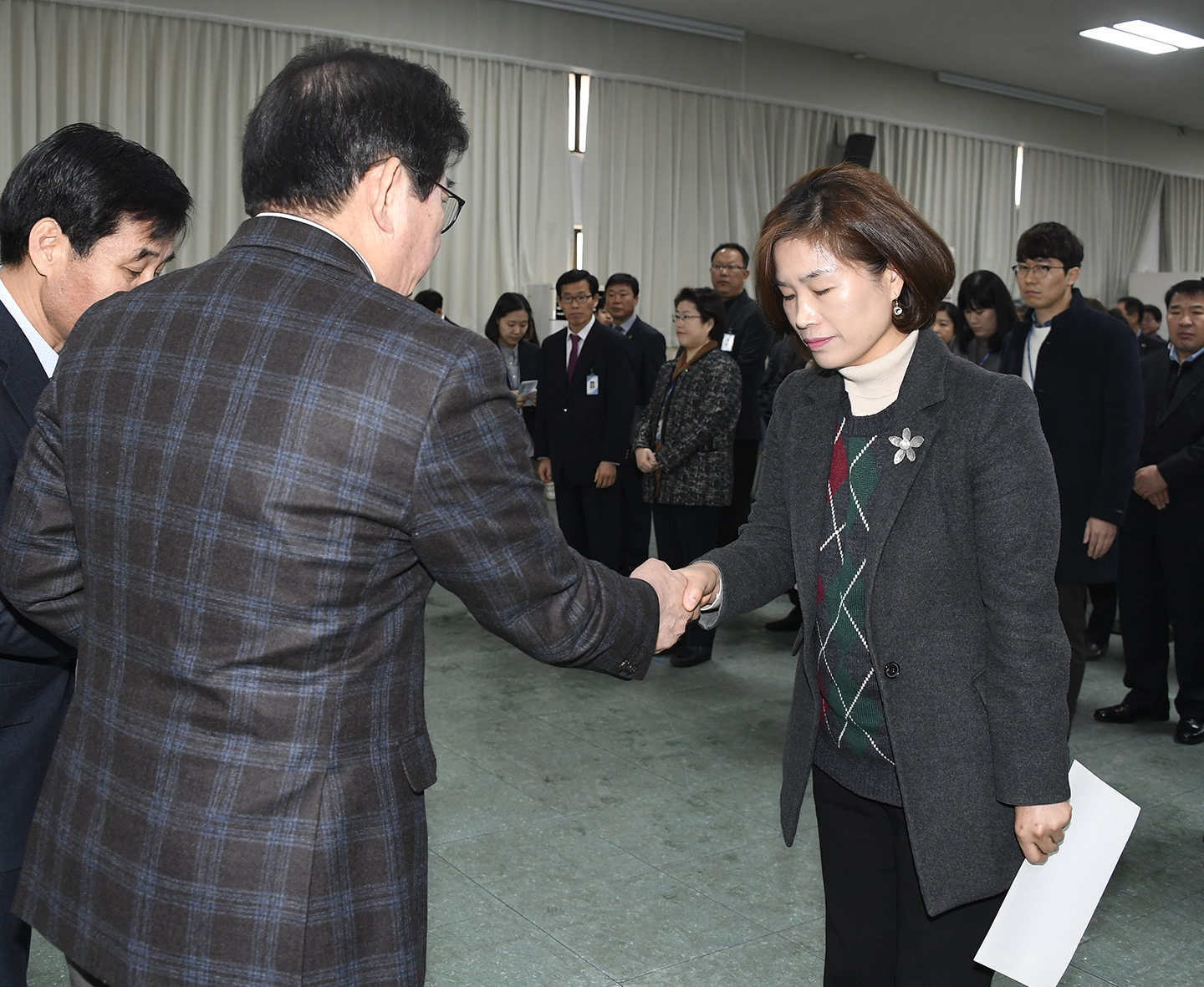 20171228-2018년 상반기 정기인사 발령장 수여 168397.jpg