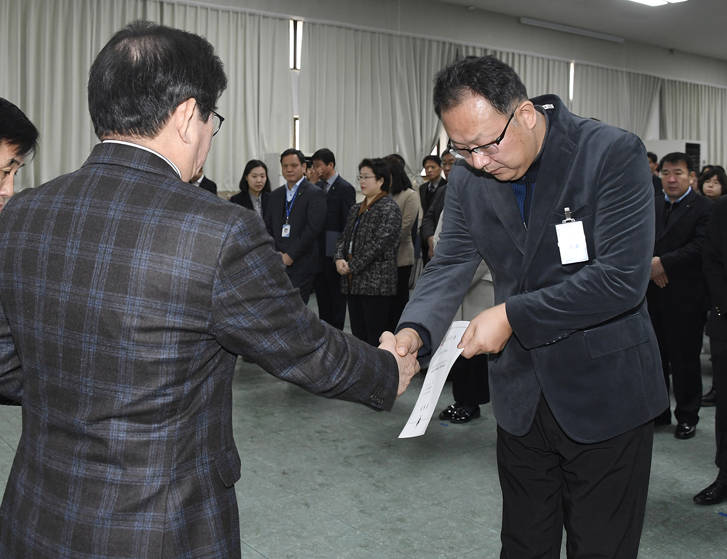 20171228-2018년 상반기 정기인사 발령장 수여 168401.jpg
