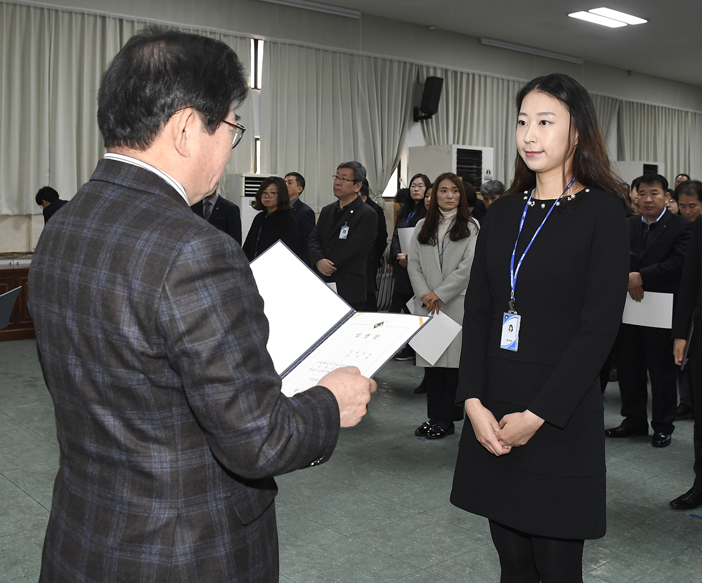 20171228-2018년 상반기 정기인사 발령장 수여 168684.jpg