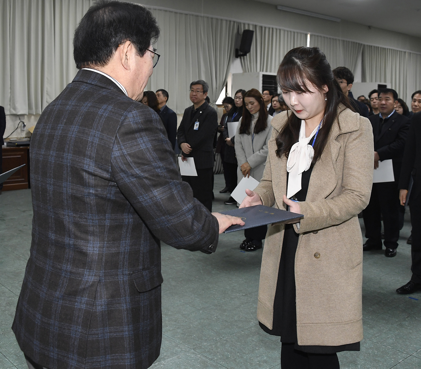 20171228-2018년 상반기 정기인사 발령장 수여 168692.jpg