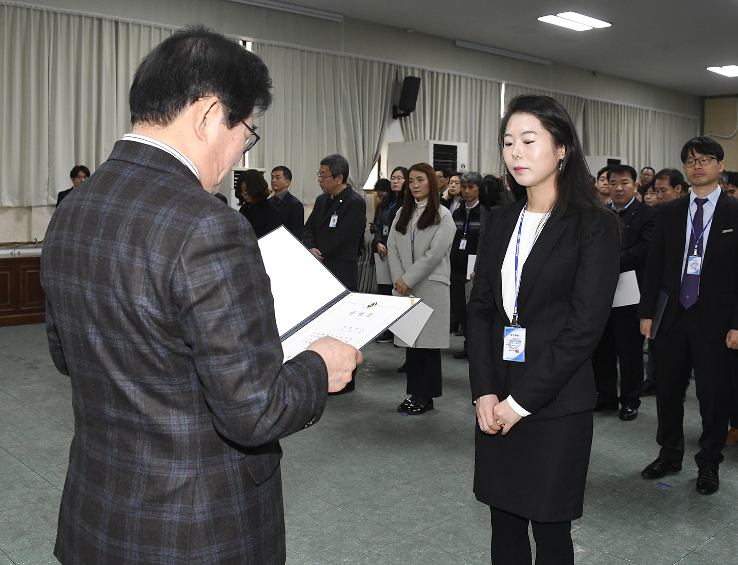 20171228-2018년 상반기 정기인사 발령장 수여 168729.jpg