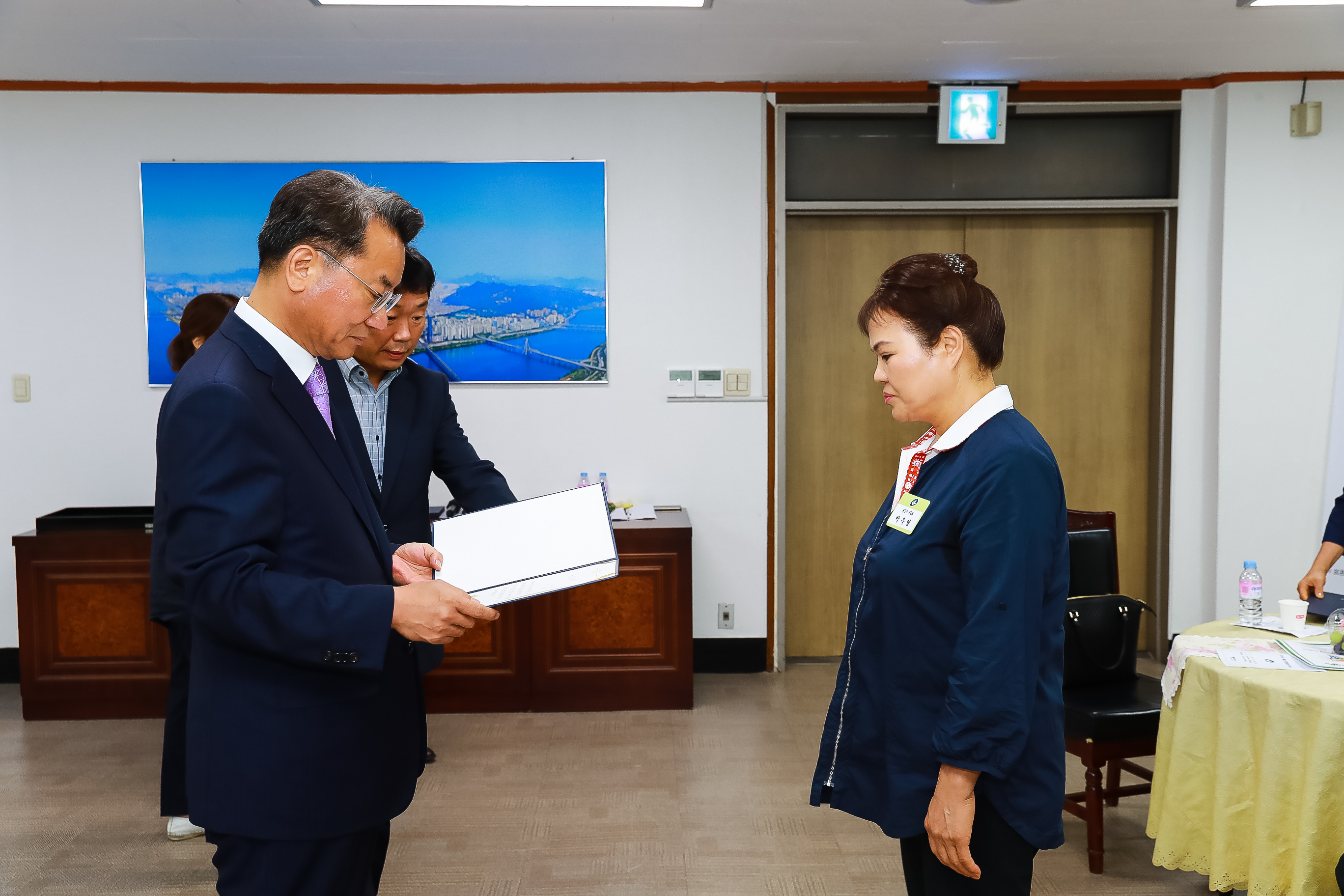 20180920-9월 정기 구민표창 수여식 175824.jpg
