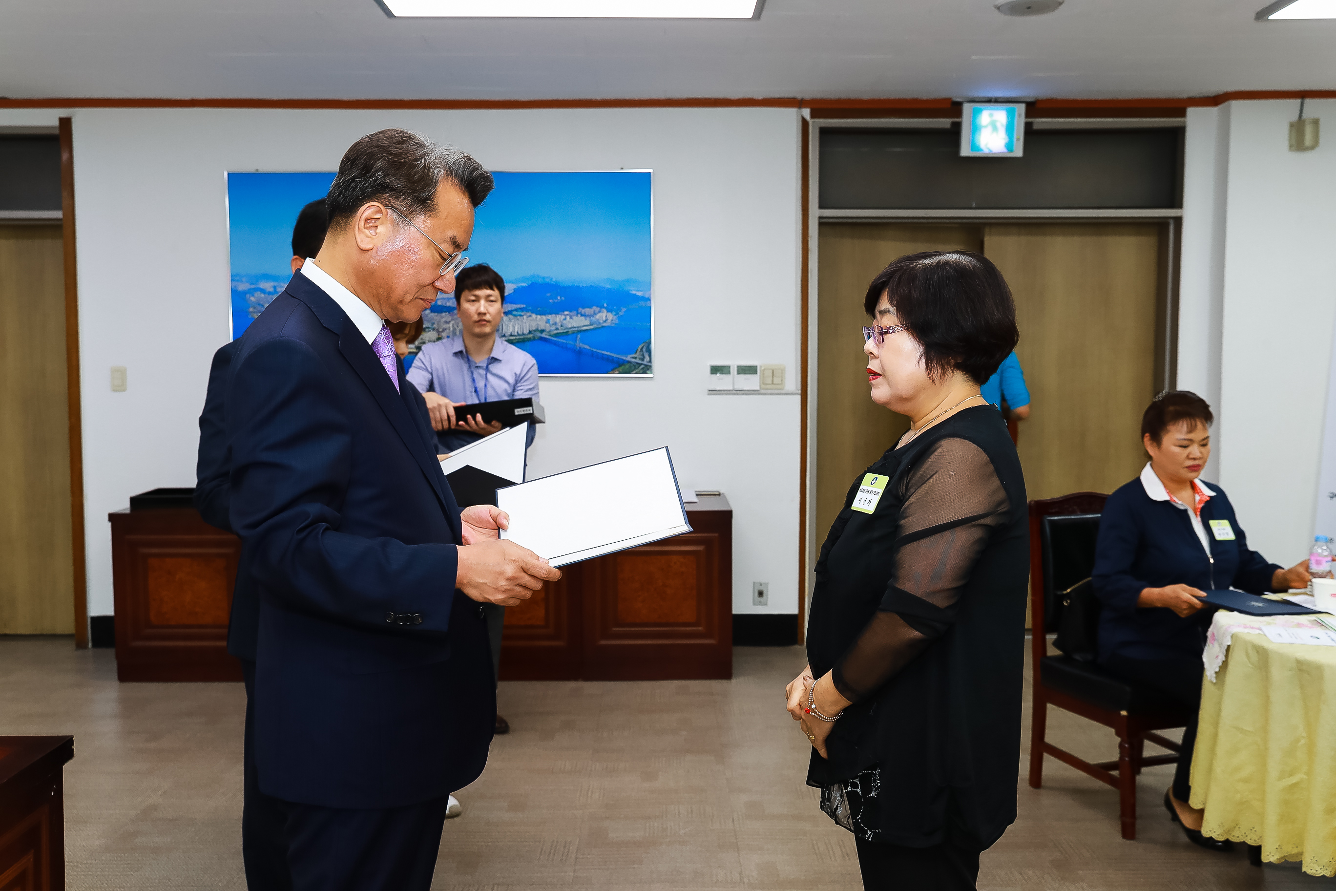 20180920-9월 정기 구민표창 수여식 175826.jpg