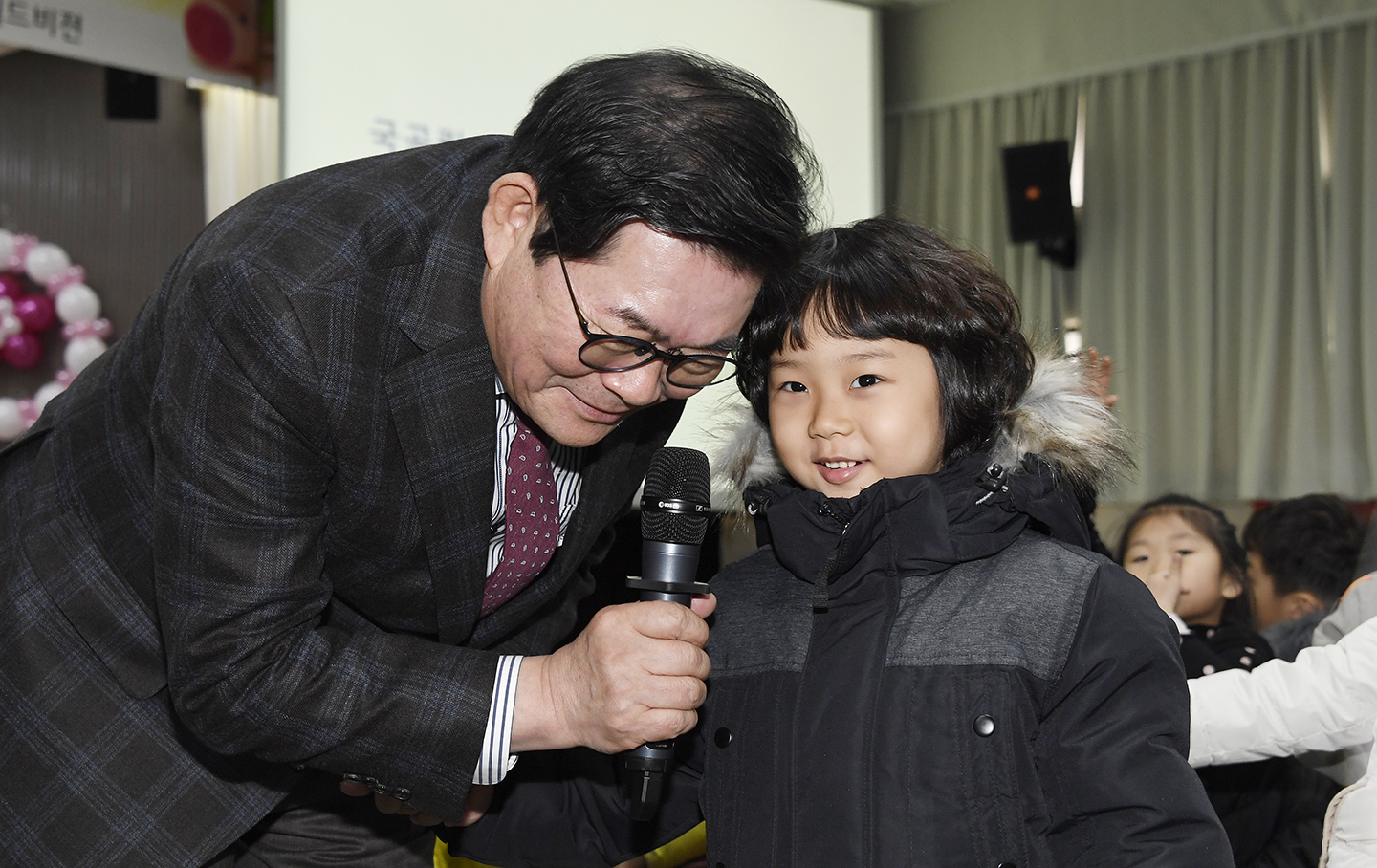 20171128-국공립어린이집 연합회 사랑의 동전 모으기 행사 165295.jpg