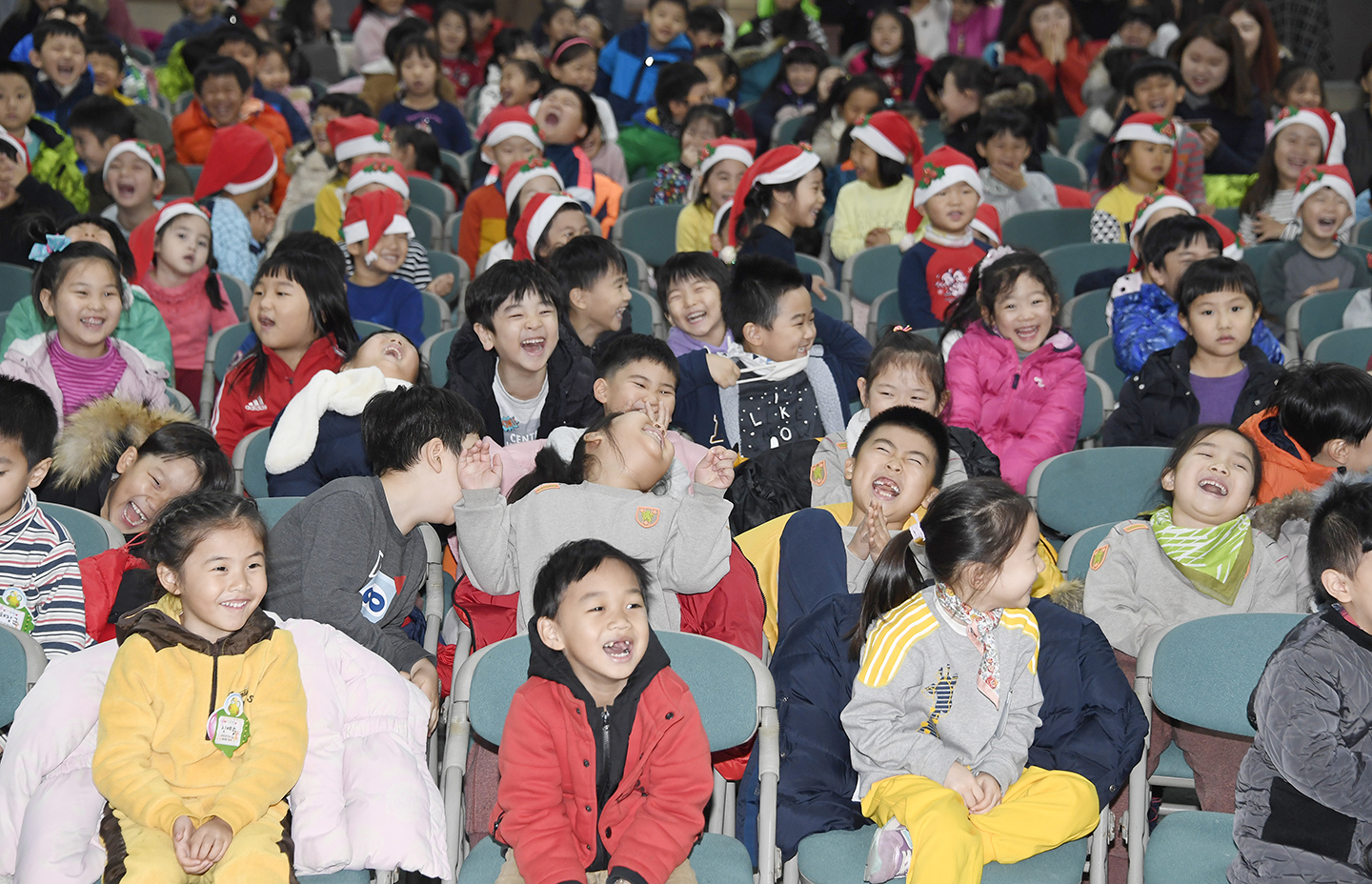 20171128-국공립어린이집 연합회 사랑의 동전 모으기 행사 165347.jpg