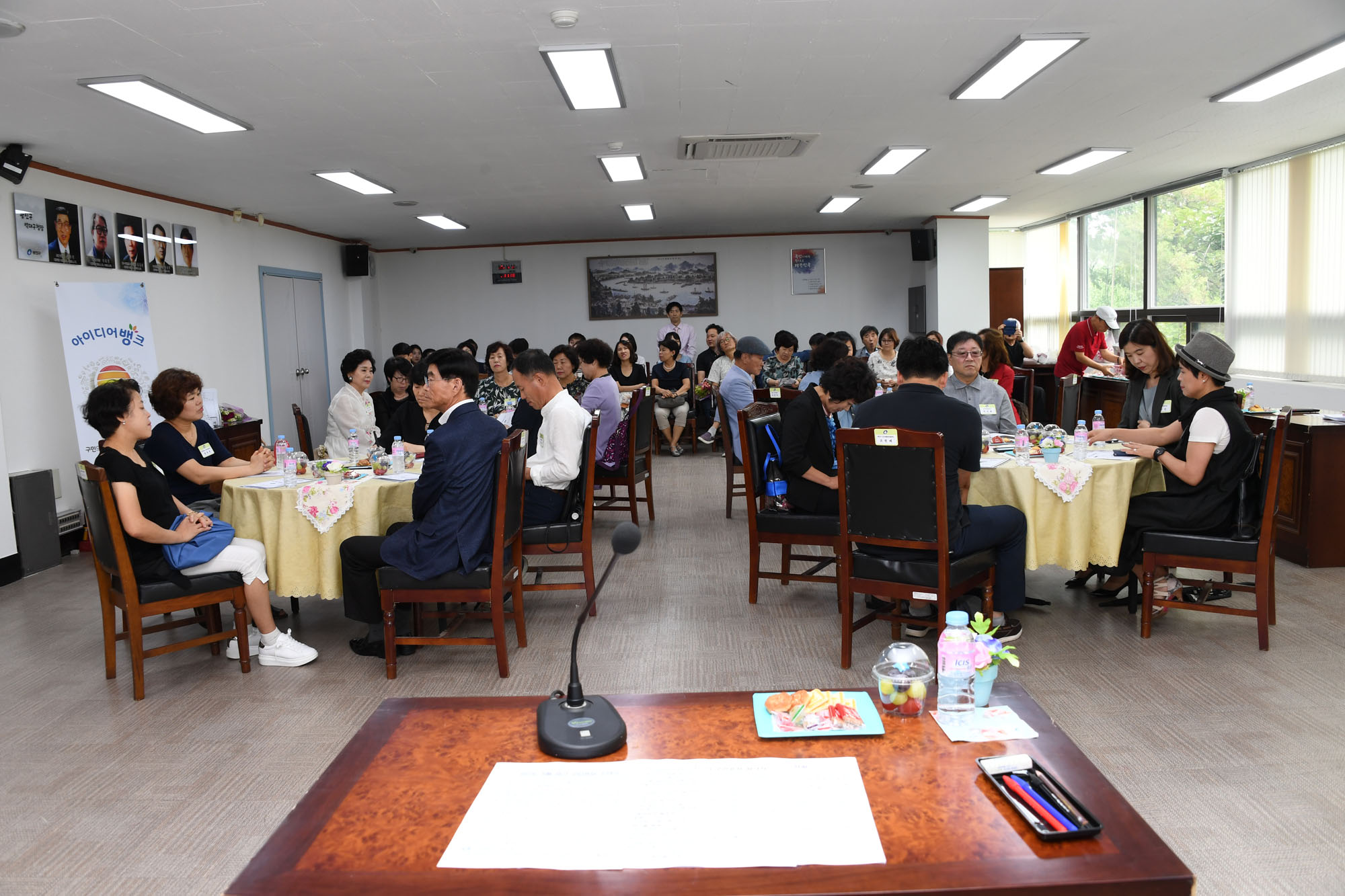 20180827-8월 정기 구민표창 수여식 175022.jpg