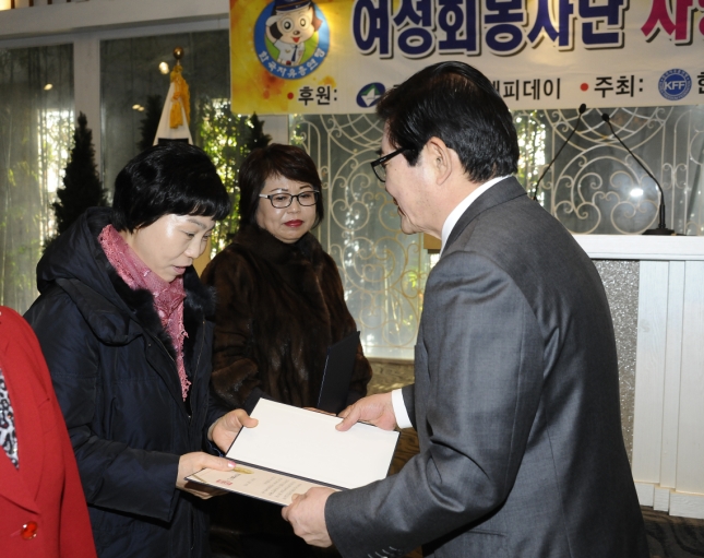 20131212-한국자유총연맹 독거노인을 위한 행사 92973.JPG