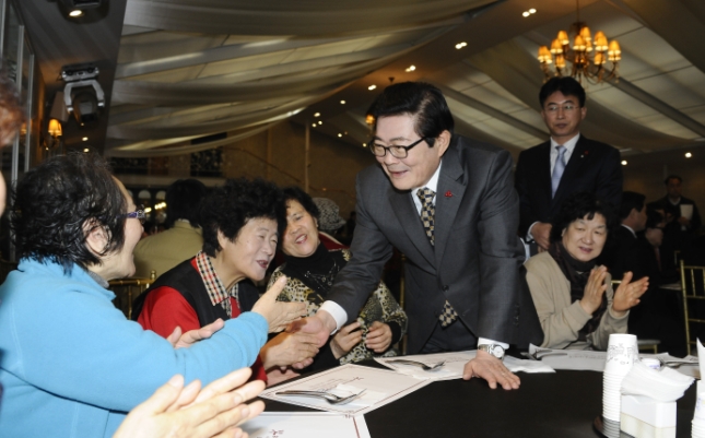 20131212-한국자유총연맹 독거노인을 위한 행사 92947.JPG