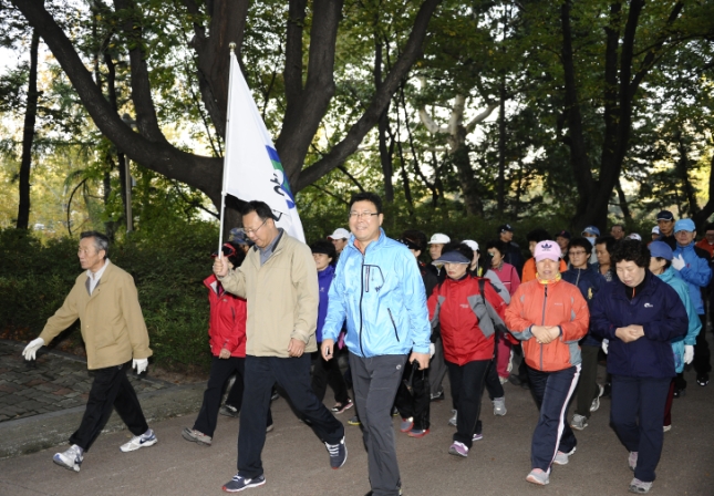 20121012-광진구민 한가족 건강걷기대회 62703.JPG