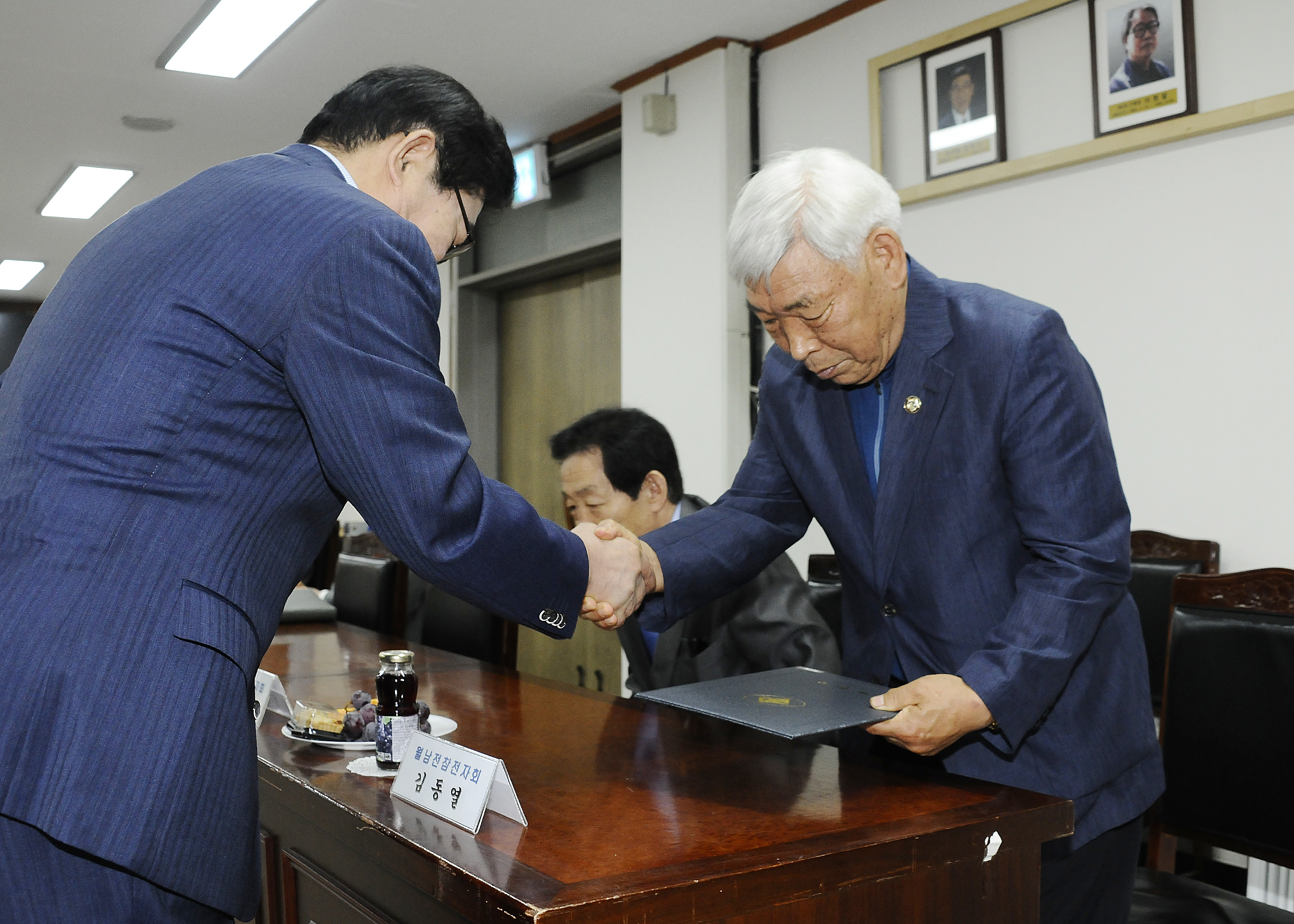 20150617-호국보훈의 달 국가유공자 표창 수여식 120646.JPG