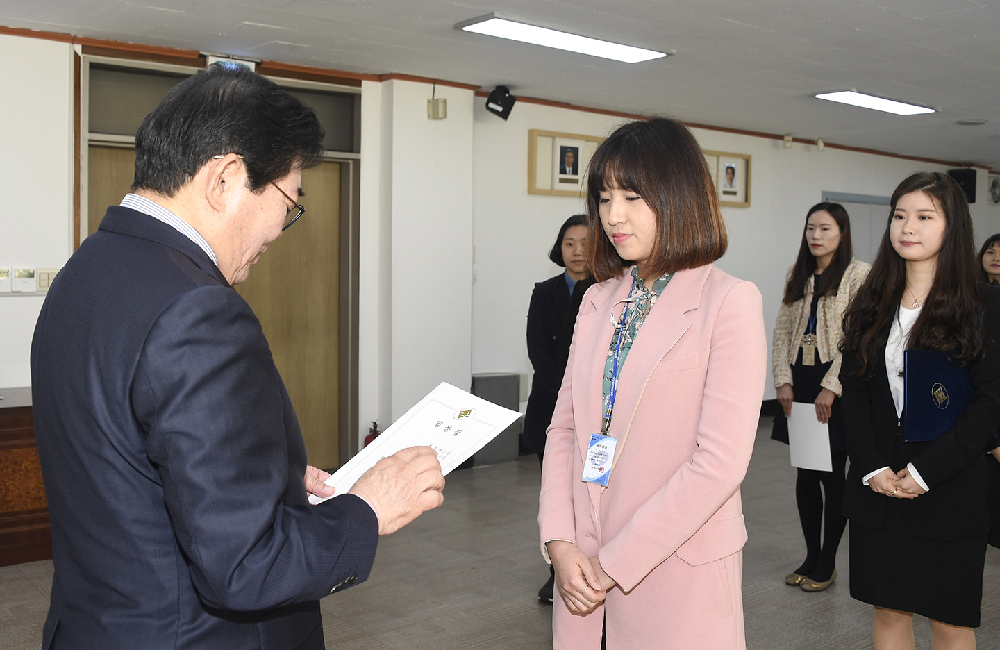 20180326-신규임용 및 전보에 따른 발령장 수여 171964.jpg