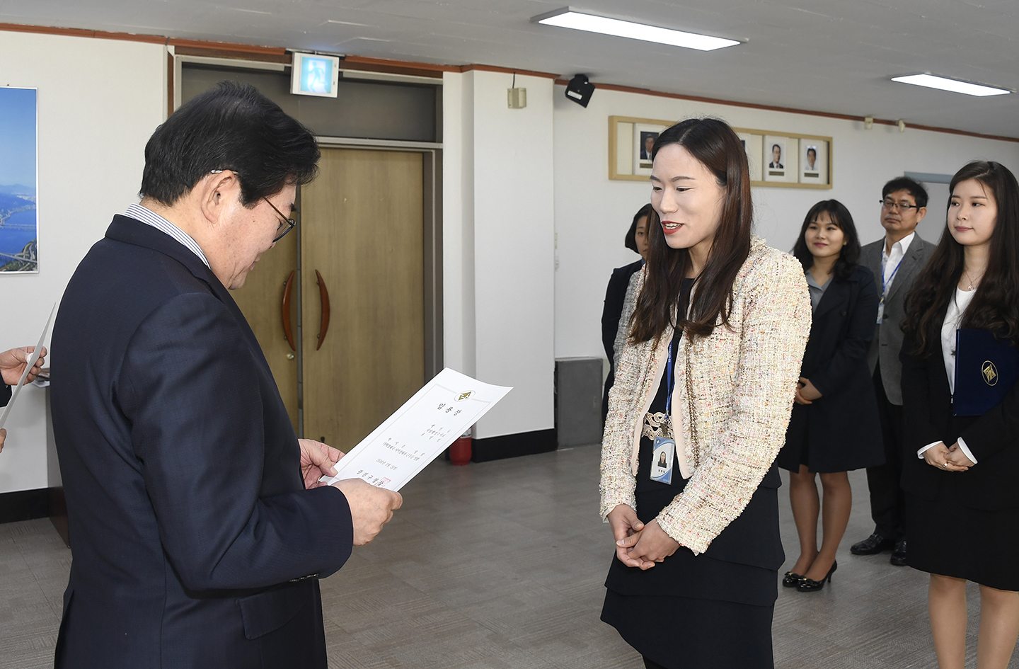 20180326-신규임용 및 전보에 따른 발령장 수여 171953.jpg