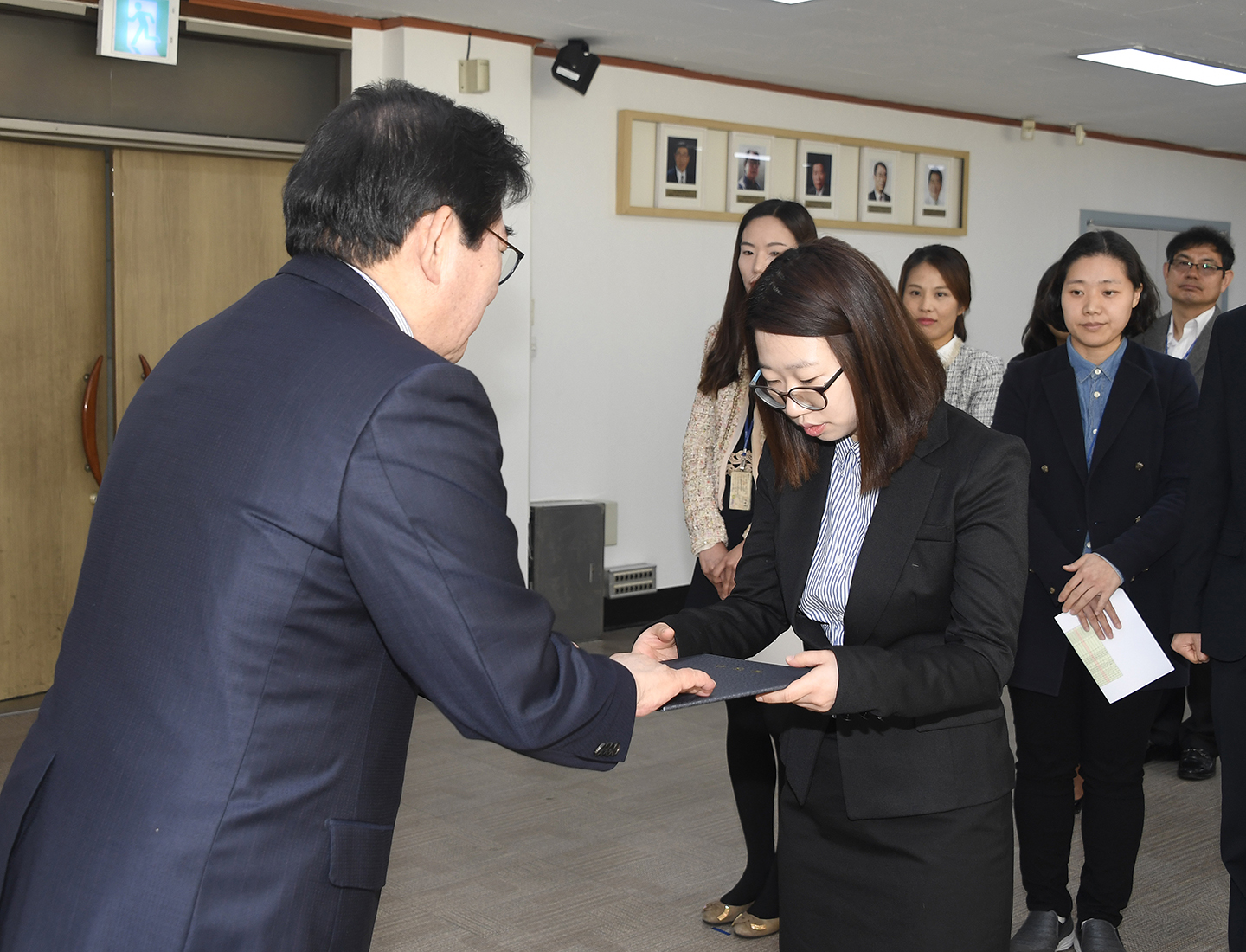20180326-신규임용 및 전보에 따른 발령장 수여 171985.jpg