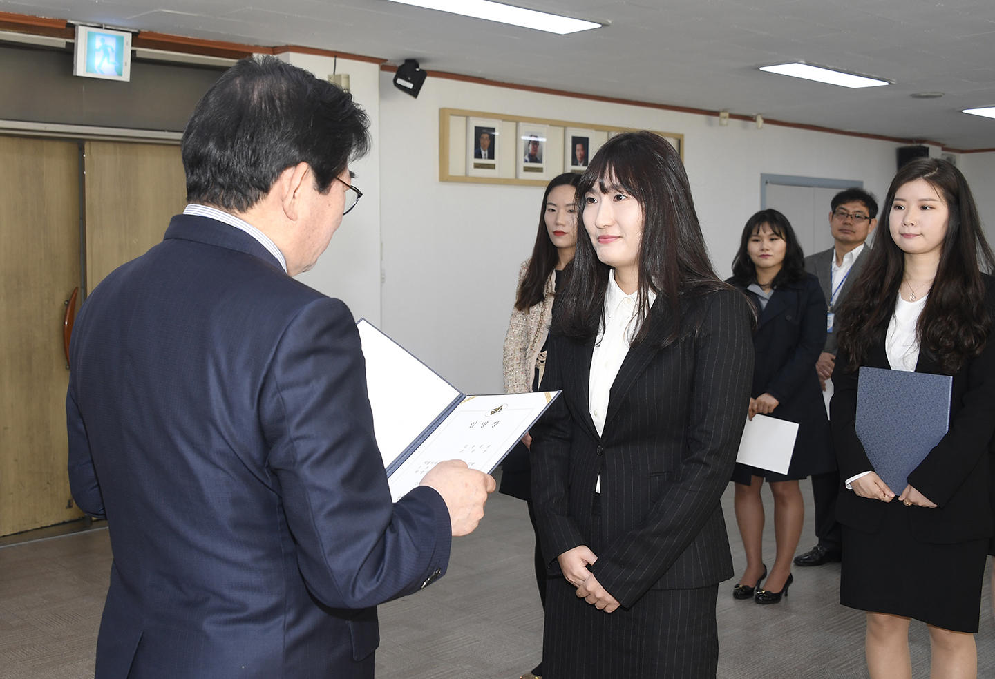 20180326-신규임용 및 전보에 따른 발령장 수여 171993.jpg