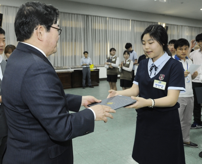 20160520-광진구 모범청소년 표창수여 138088.JPG