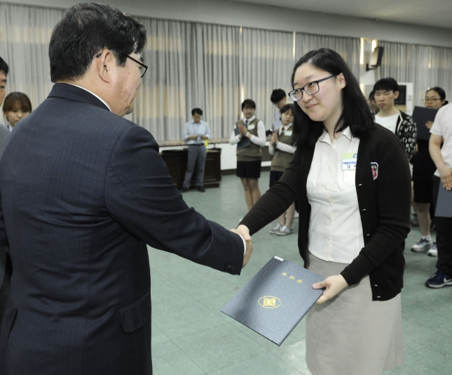 20160520-광진구 모범청소년 표창수여 138095.JPG