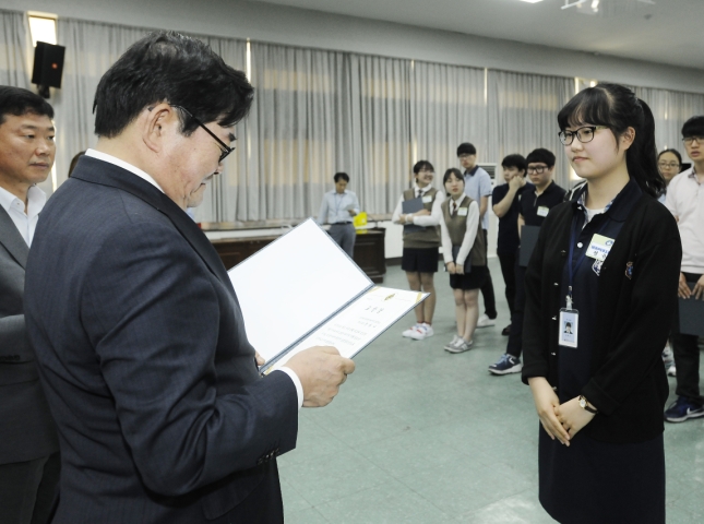 20160520-광진구 모범청소년 표창수여 138105.JPG