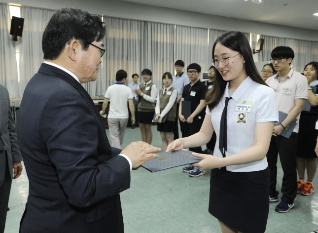 20160520-광진구 모범청소년 표창수여 138112.JPG