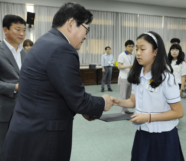 20160520-광진구 모범청소년 표창수여 137919.JPG