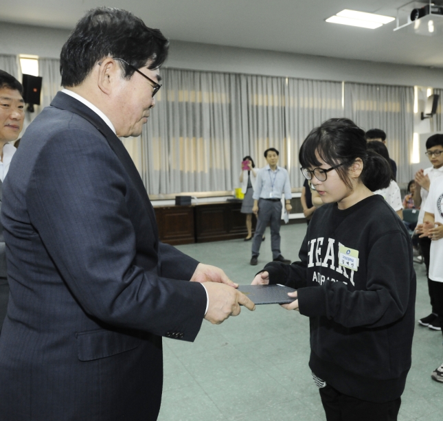 20160520-광진구 모범청소년 표창수여 137921.JPG