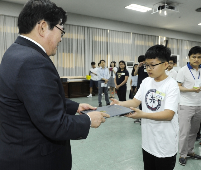 20160520-광진구 모범청소년 표창수여 137927.JPG