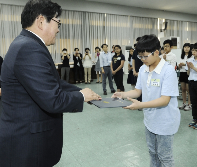 20160520-광진구 모범청소년 표창수여 137938.JPG