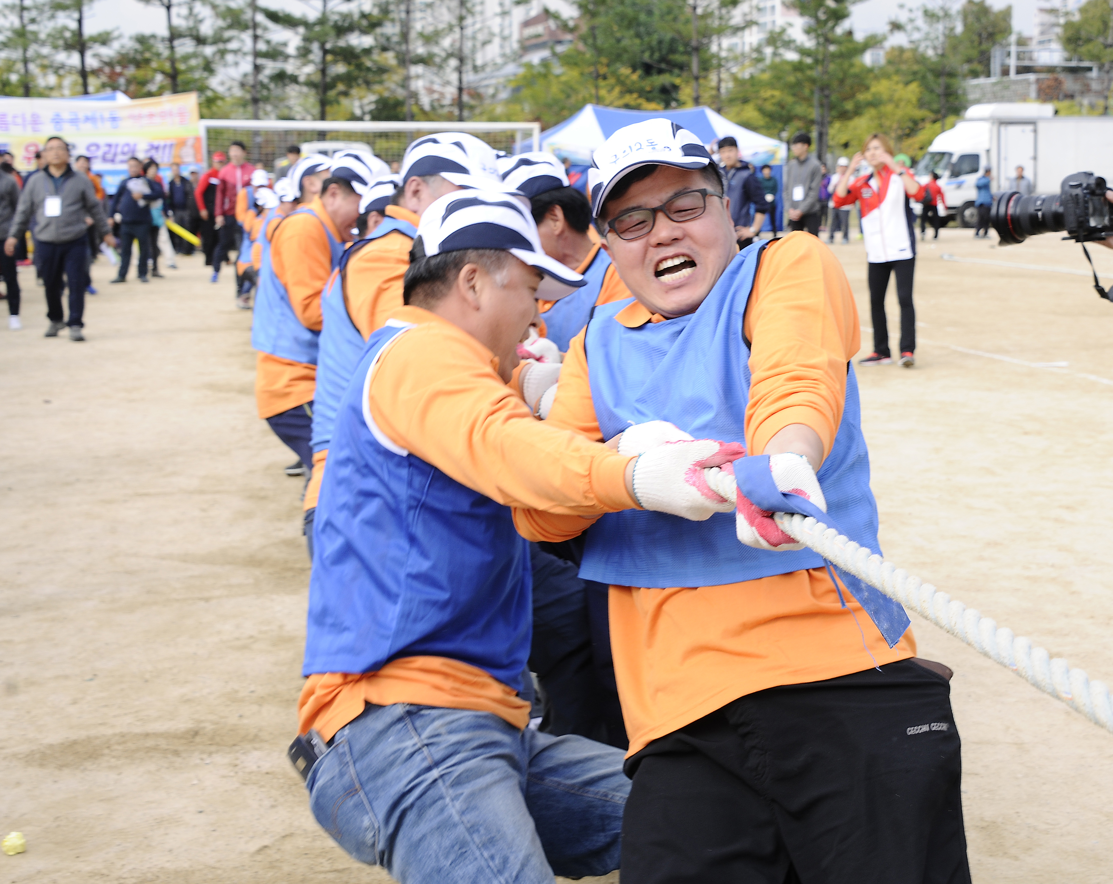 20161028-2016년 광진구민 체육대회(협동 줄다리기) 146284.JPG