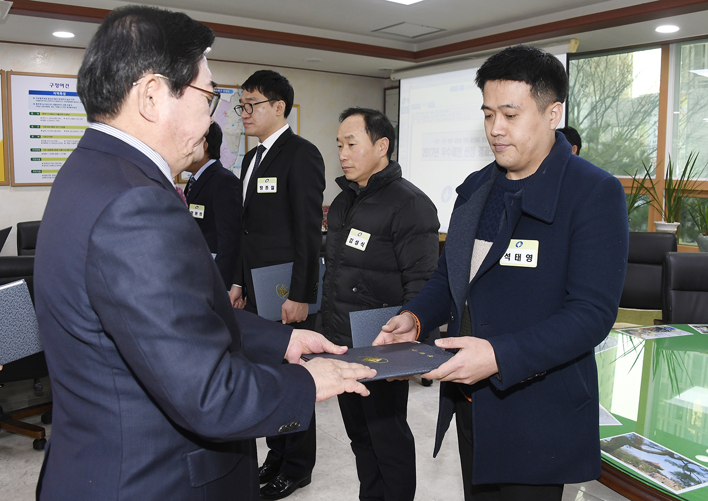 20171227-신규채용  임명장 수여식 168133.jpg