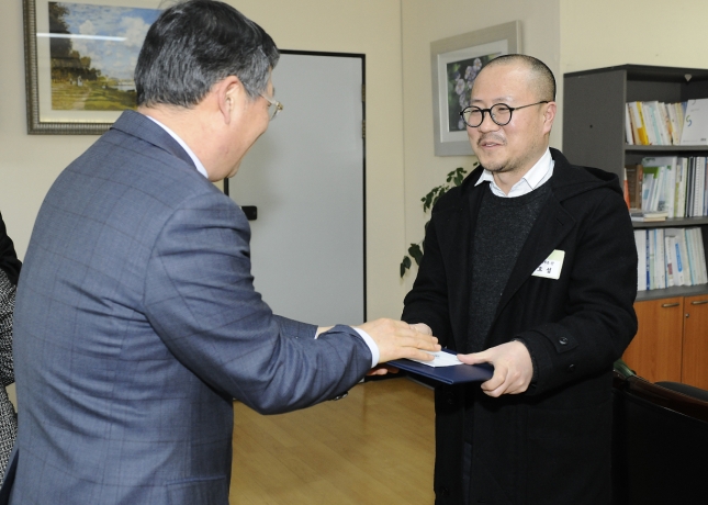 20160310-능동구립어린이집 신축공사 설계공모 입상작 시상 134762.JPG