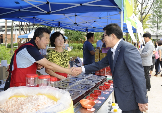 20140902-추석맞이 농수산물 직거래장터 103574.JPG