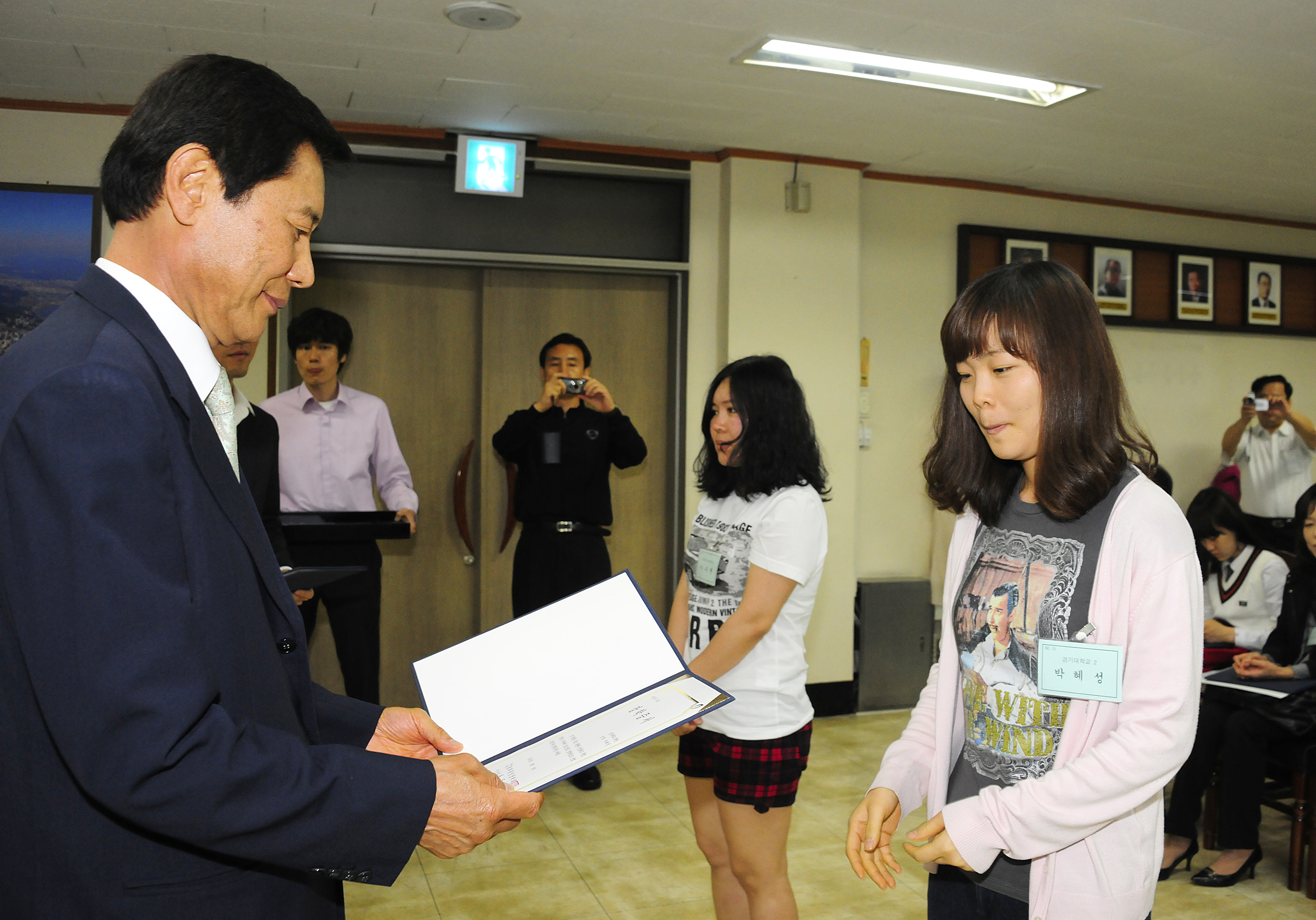 20120509-평화통일장학회 장학증서 수여식 53950.JPG