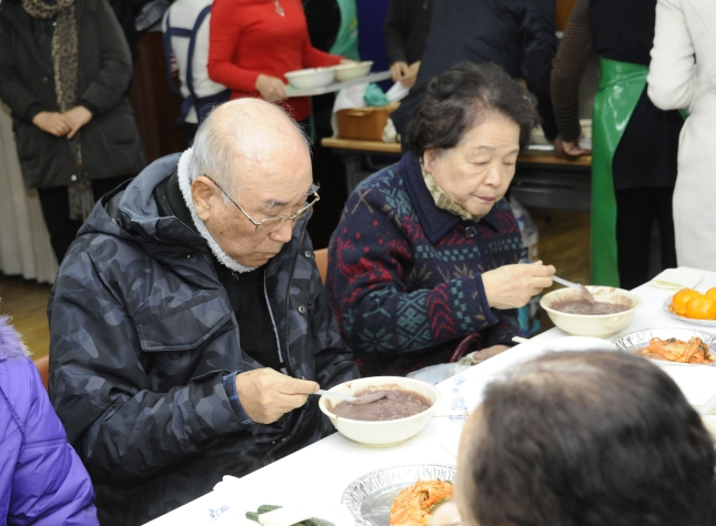 20141218-광장동 사랑의 동지팥죽 나눔행사 110674.JPG