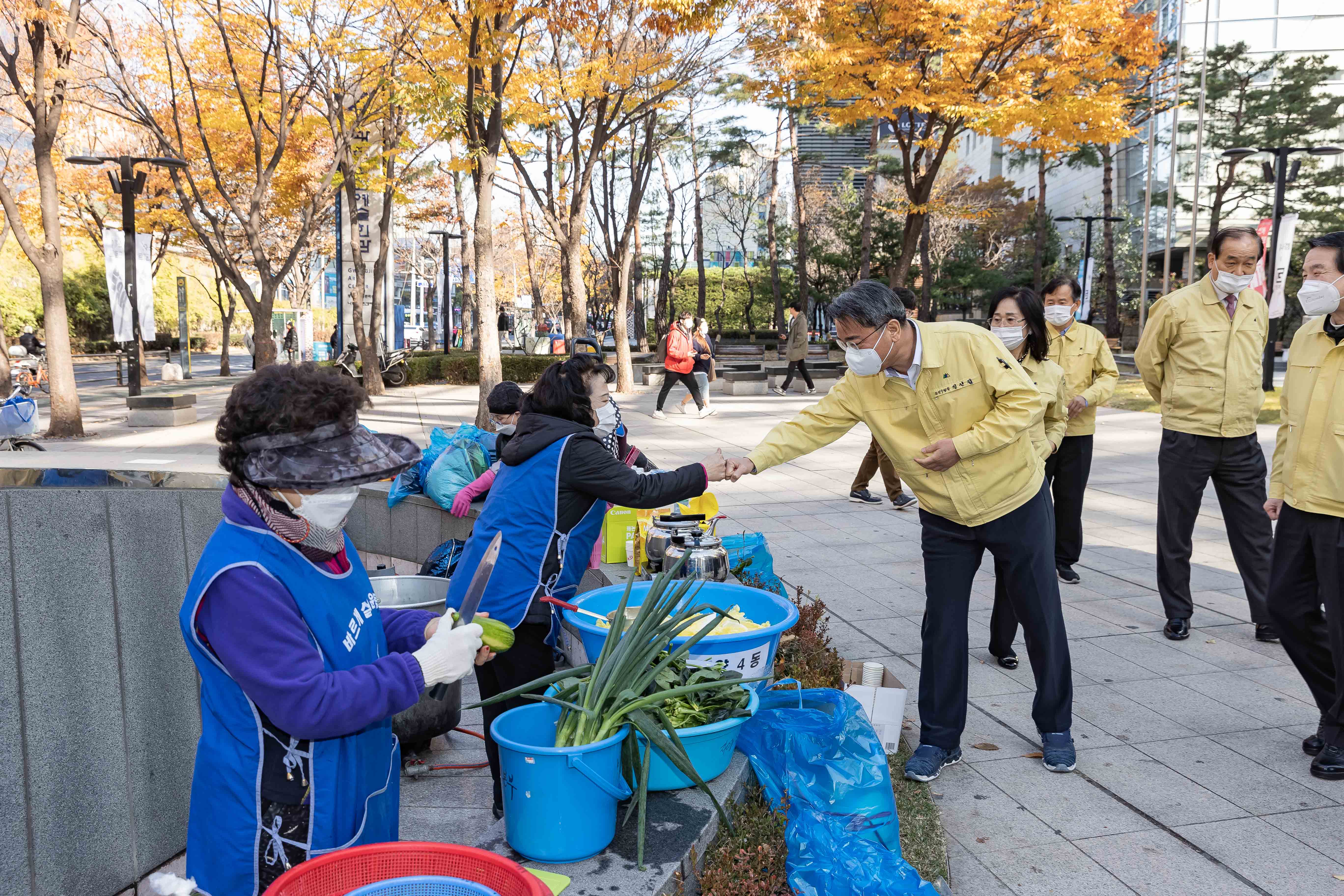 20201110-어려운 이웃 사랑의 김장 담가드리기 20-11-10-170731_s_195345.jpg