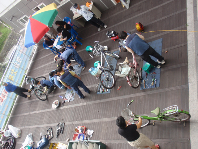 2010.7.15 (10:00~17:00) 화양동 자전거수리 이동서비스  
