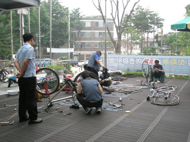 2010.6.17 (10:00~17:00) 화양동 자전거수리 이동서비스