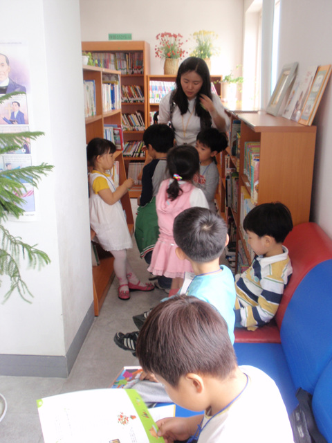 2010.5.17(매월 셋째주 월) 어린이 독서지도교실_화송어린이집