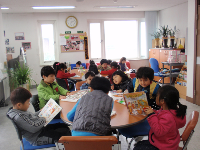 2010.4.19(매월 셋째주 월) 어린이 독서지도교실 운영