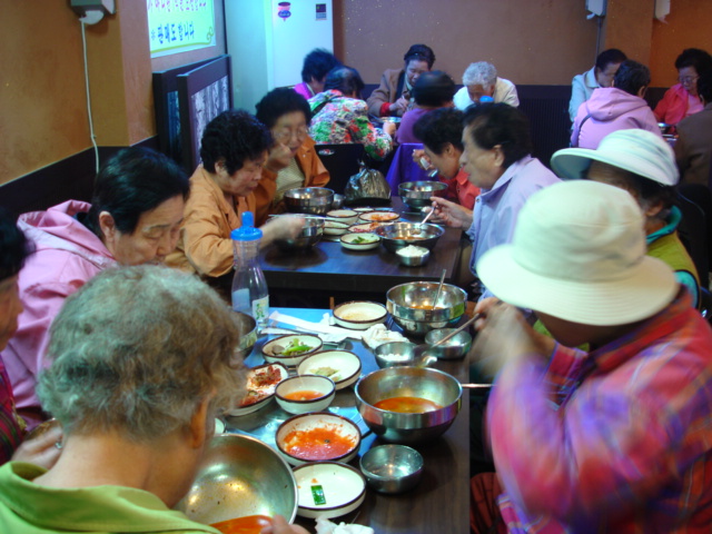 화양동 경로잔치(우돈정육점식당-2008.10.29 12:00)