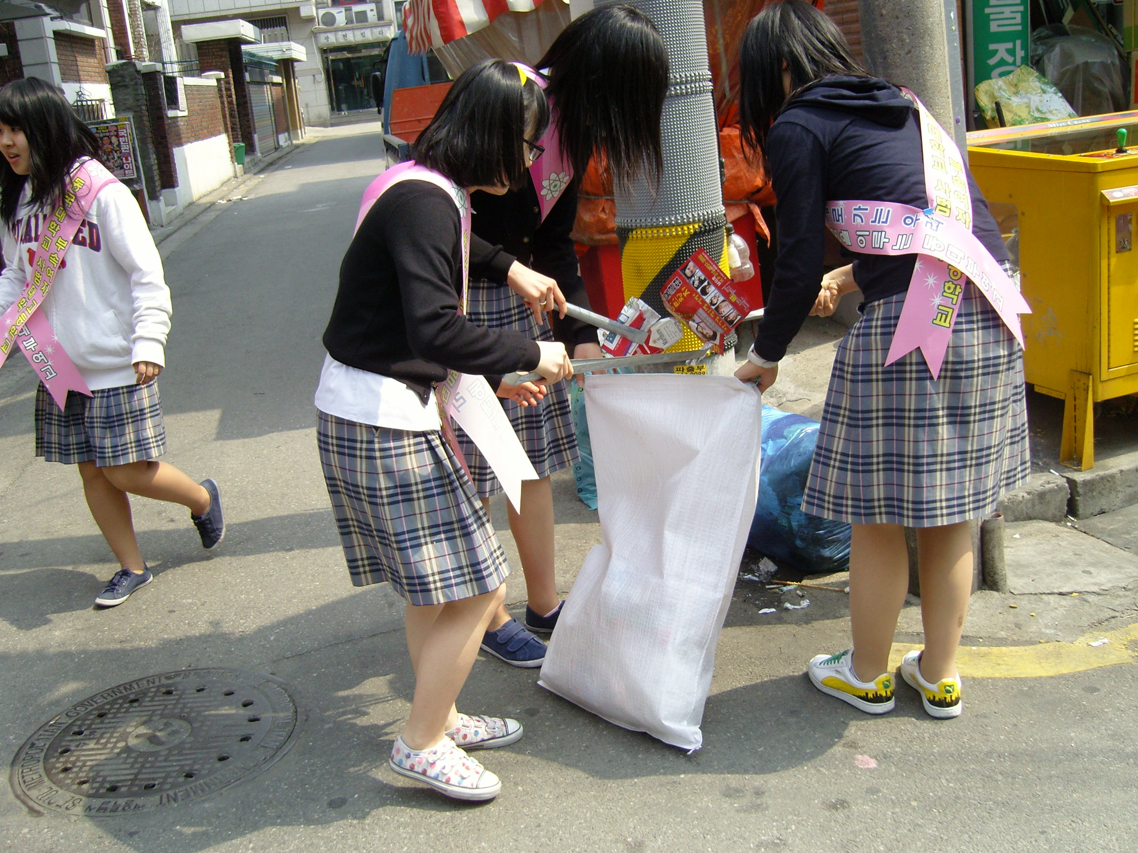 동대부여고와 함께하는 학생 정화활동 자원봉사단 전경29(2008. 5. 17) 