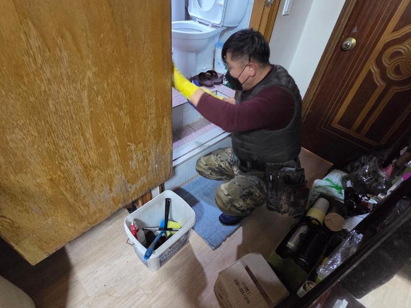 17통장 주거취약계층 화장실 청소 자원봉사 